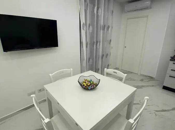White House Napoli